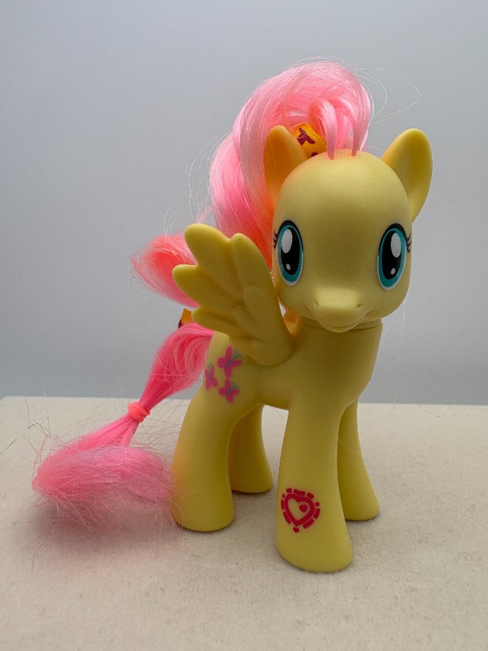 My Little Pony (MLP) Fluttershy 2010Pegasus Brushable Hair Ribbon (MLP: LT2-41)